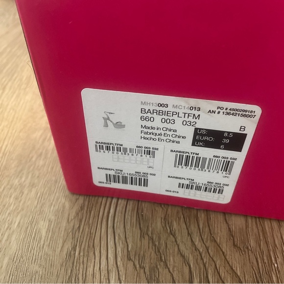 Aldo x Barbie barbiparty heels *never worn* 8.5 - Picture 5 of 9